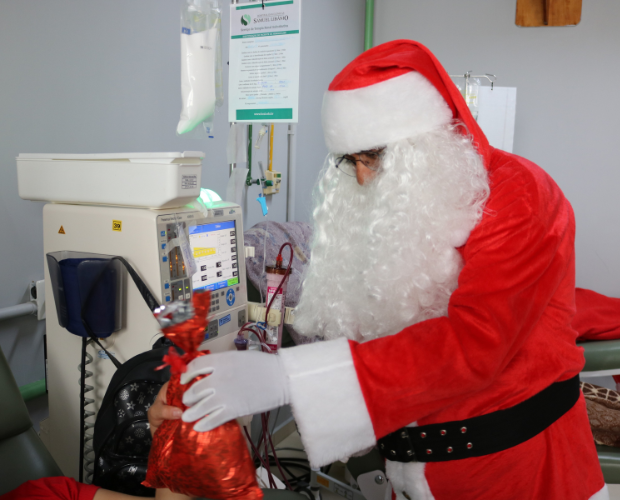 Clima natalino j� invade o Complexo Hospitalar Samuel Lib�nio nesta semana